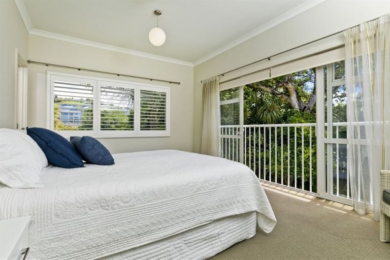 Photo of property in 6 Puriri Boulevard, Orewa, 0931