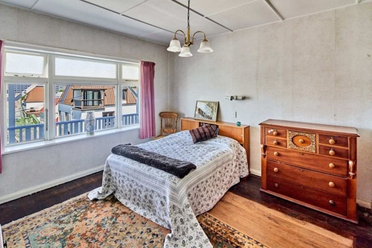 Photo of property in 8 Pitarua Street, Thorndon, Wellington, 6011