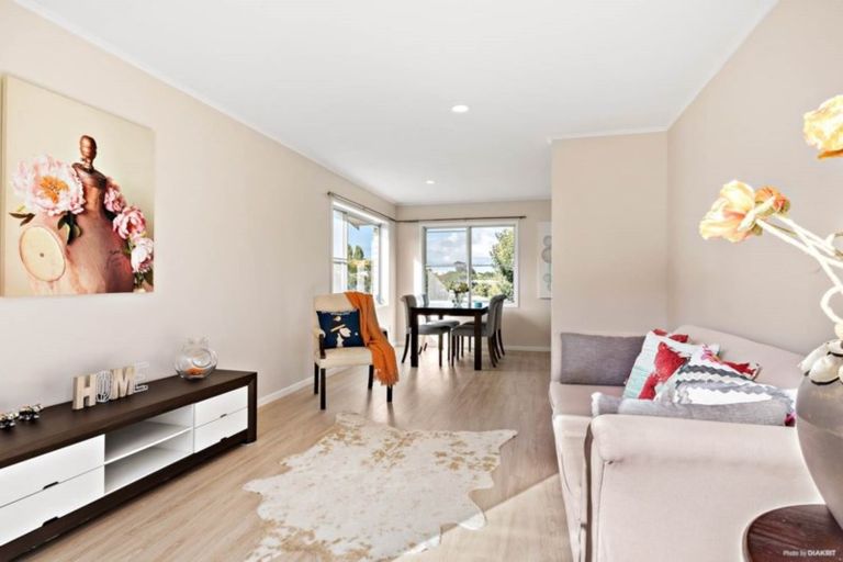 Photo of property in 3/15 O'halloran Road, Howick, Auckland, 2014