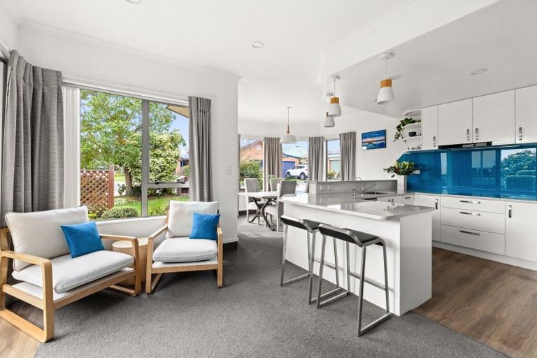 Photo of property in 13 Arcadia Lane, Havelock North, 4130