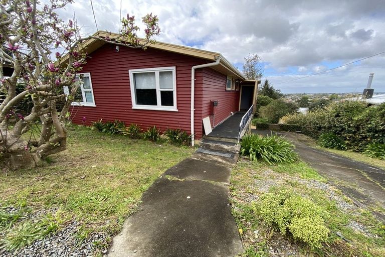 Photo of property in 445 Don Buck Road, Massey, Auckland, 0614