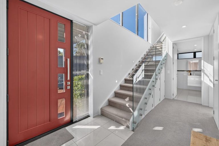 Photo of property in 74 Glenstrae Road, Redcliffs, Christchurch, 8081