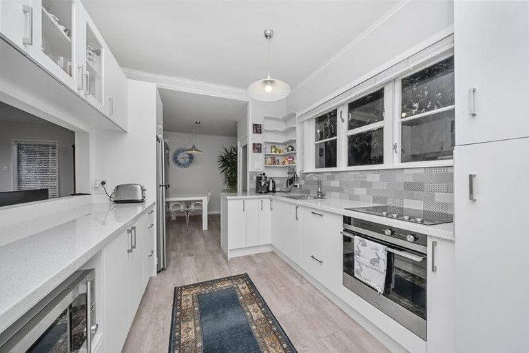 Photo of property in 161 Totara Road, Miramar, Wellington, 6022