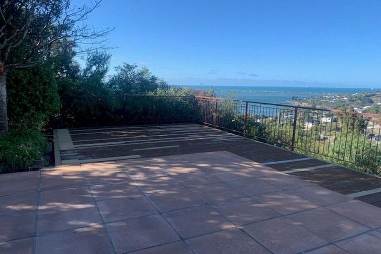 Photo of property in 86 Mount Pleasant Road, Mount Pleasant, Christchurch, 8081