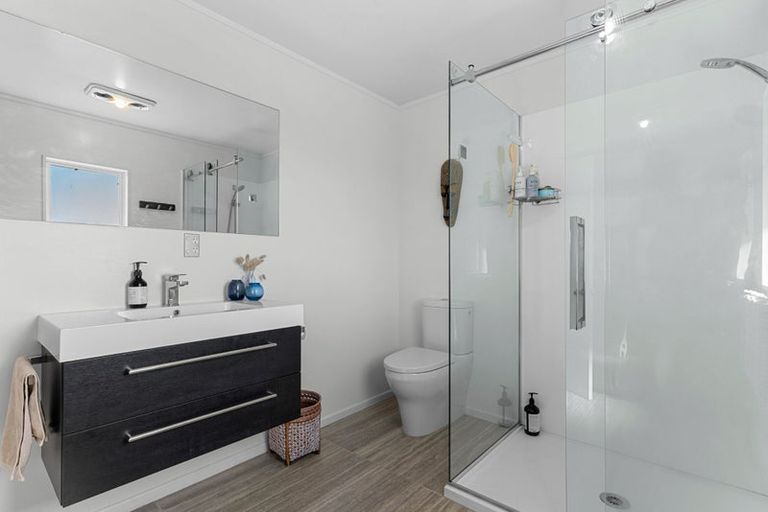 Photo of property in 562 Ocean View Road, Te Arai, Wellsford, 0975