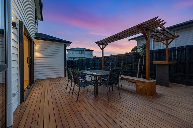 Photo of property in 20 Arthur Street, Riverhead, 0820