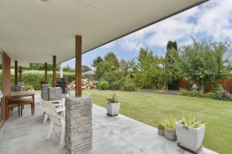 Photo of property in 8 Bank Street, Amberley, 7410