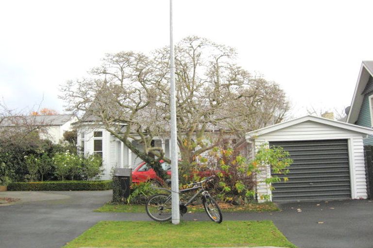 Photo of property in 21 Mcdougall Avenue, St Albans, Christchurch, 8014