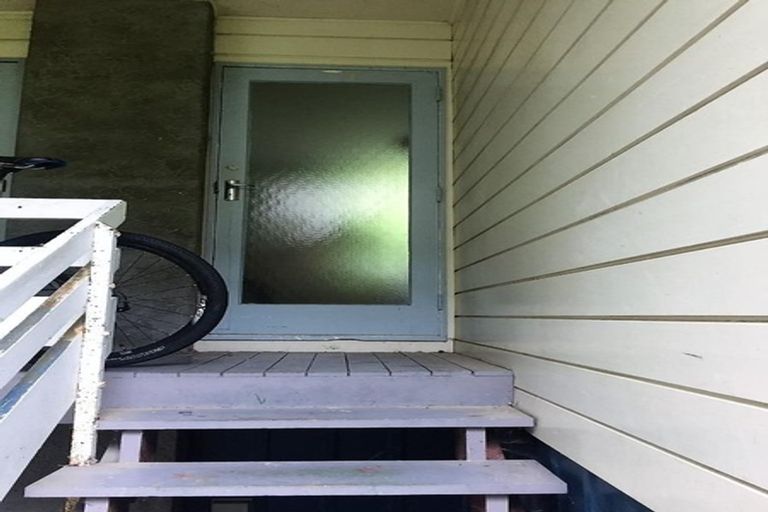 Photo of property in 60a Croydon Street, Karori, Wellington, 6012