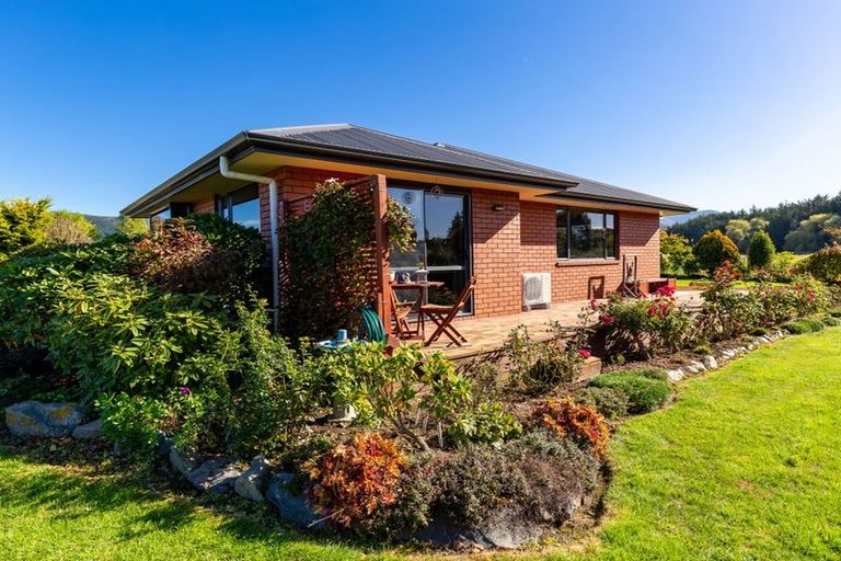 Photo of property in 11 Hunts Road, Waimate, 7978