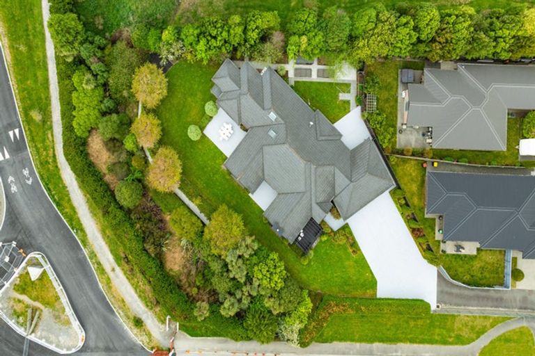 Photo of property in 100 Mcmahon Drive, Aidanfield, Christchurch, 8025