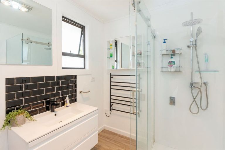 Photo of property in 71 Bridge Street, Bulls, 4818