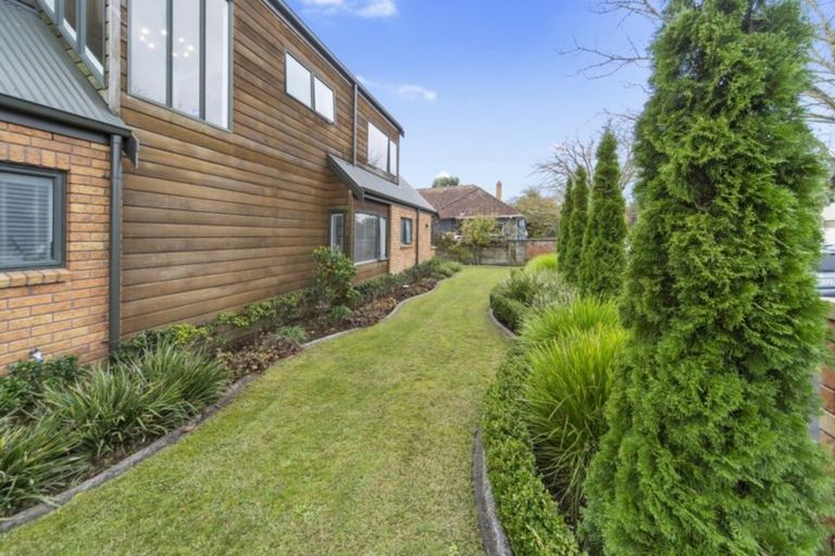 Photo of property in 12 Maeroa Road, Beerescourt, Hamilton, 3200