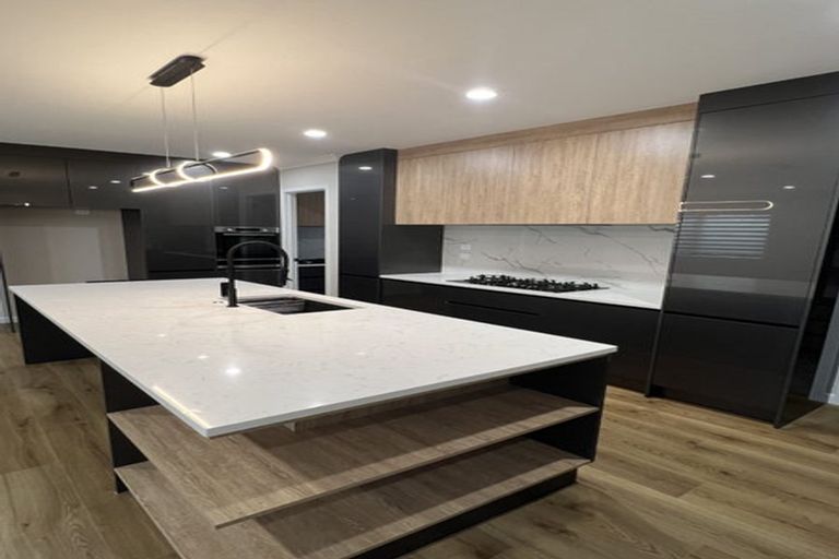 Photo of property in 112 Valderama Drive, Flat Bush, Auckland, 2019