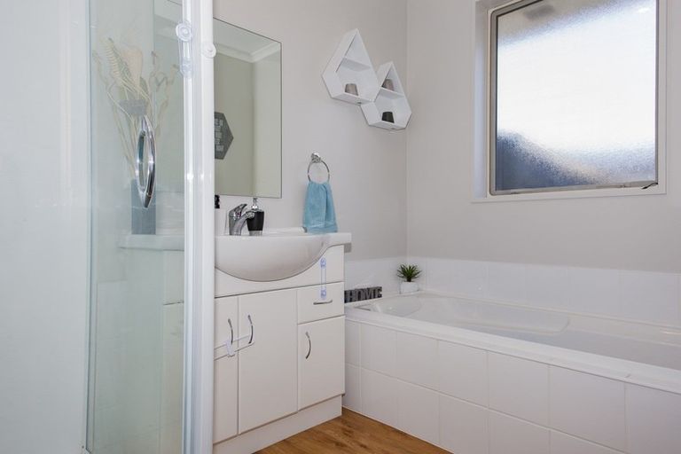 Photo of property in 187b High Street, Oxford, 7430