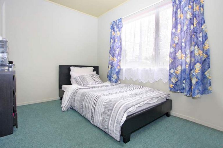 Photo of property in 3 Carter Place, Manurewa, Auckland, 2102