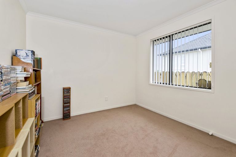 Photo of property in 108 Valley Road, Pukekohe, 2120
