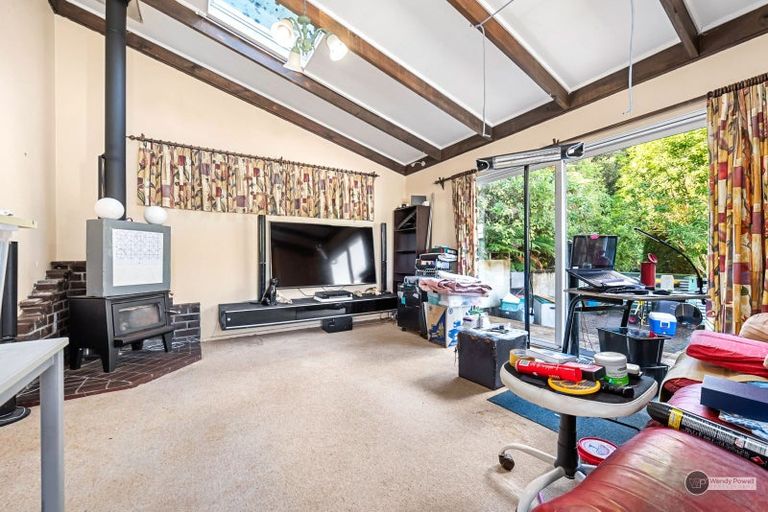 Photo of property in 15 John Street, Stokes Valley, Lower Hutt, 5019