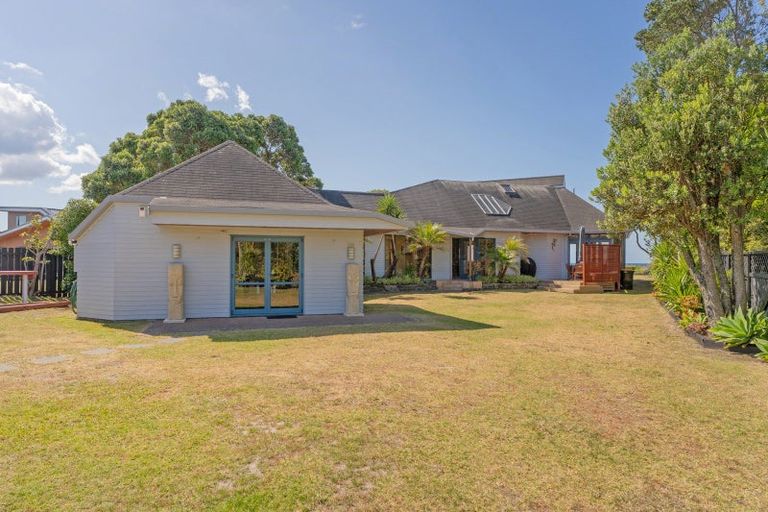 Photo of property in 300 Kenwood Drive, Matarangi, Whitianga, 3592