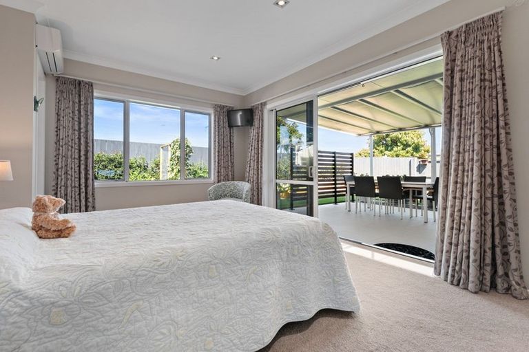 Photo of property in 12 Amberley Place, Flagstaff, Hamilton, 3210