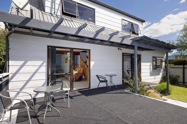 Photo of property in 12 Nettlingham Place, Te Puke, 3119