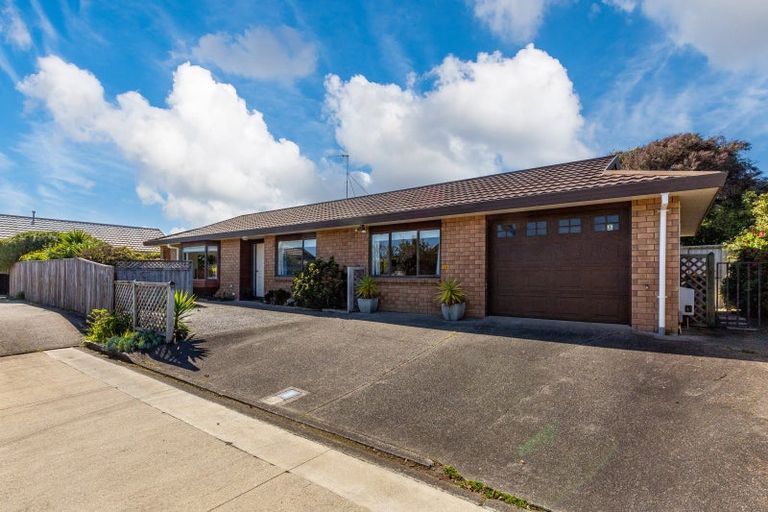 Photo of property in 94 Cedar Drive, Paraparaumu Beach, Paraparaumu, 5032