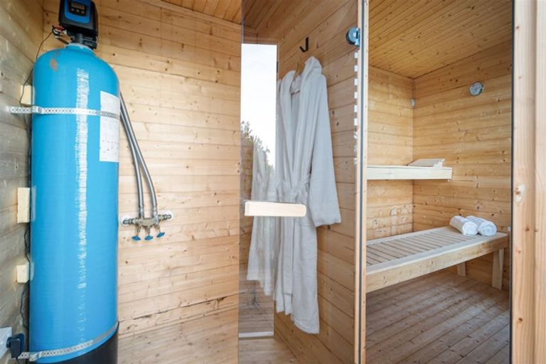 Photo of property in 21 Whareora Terrace, Cashmere, Christchurch, 8022