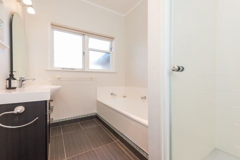 Photo of property in 21 Oxford Street, Richmond, 7020