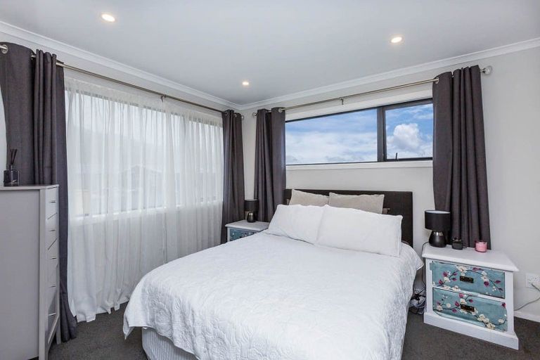 Photo of property in 8 Gloaming Lane, Wallaceville, Upper Hutt, 5018