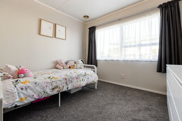 Photo of property in 10 Millar Place, Nawton, Hamilton, 3200