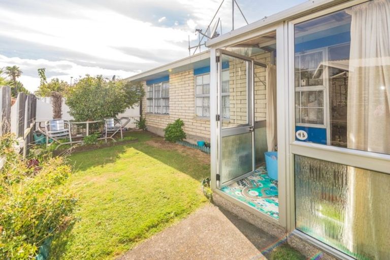 Photo of property in 2/11 Pitt Street, Whanganui, 4500