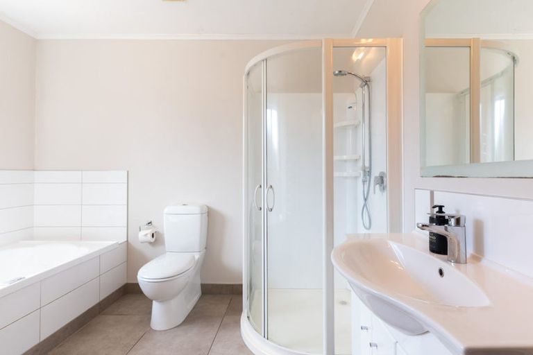 Photo of property in 60 Brentwood Street, Trentham, Upper Hutt, 5018