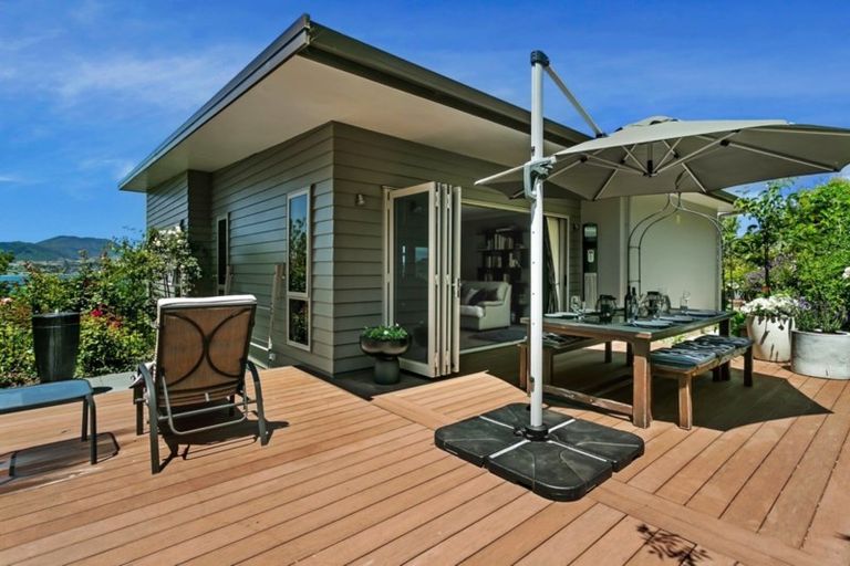 Photo of property in 28 Shera Street, Acacia Bay, Taupo, 3330