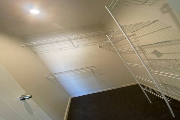 Photo of property in 44 Wayne Francis Drive, East Tamaki, Auckland, 2016