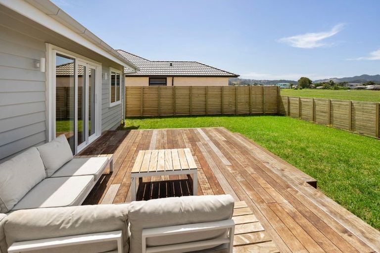 Photo of property in 156 Kupe Drive, Whitianga, 3510