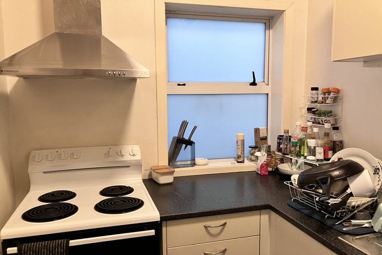 Photo of property in 54 Thompson Street, Mount Cook, Wellington, 6011