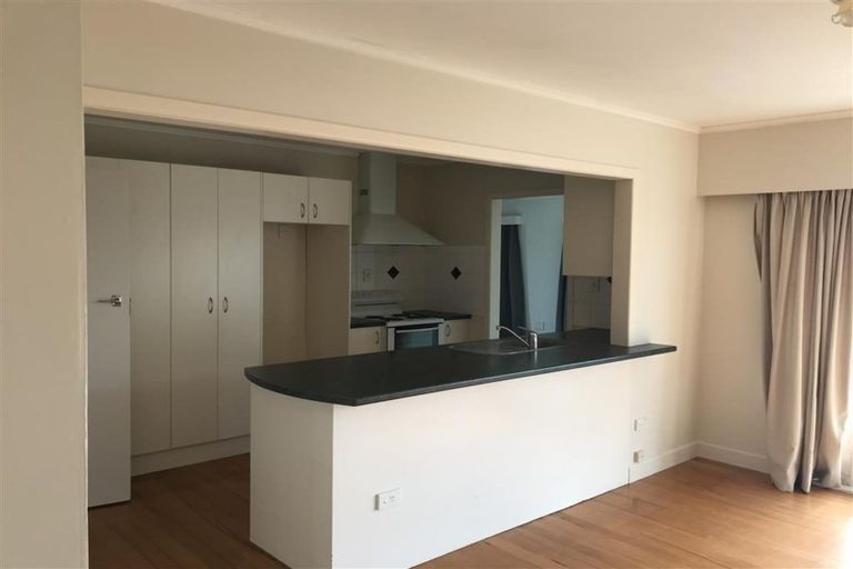 Photo of property in 136 Great South Road, Takanini, 2112