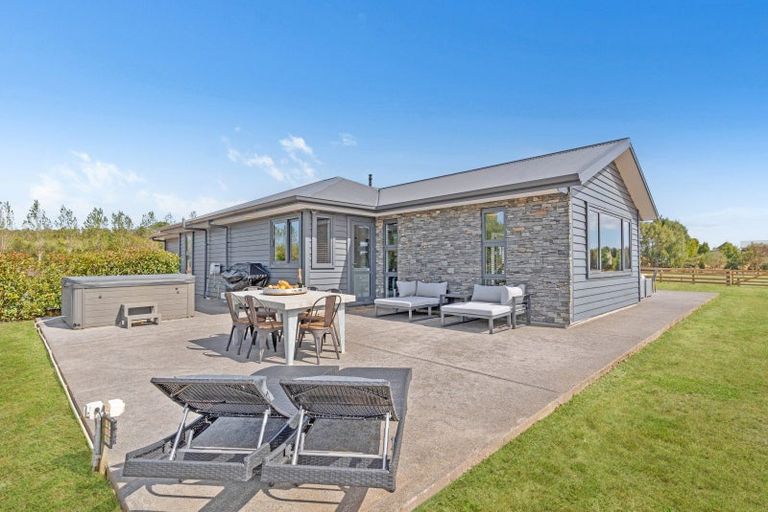 Photo of property in 46d Cromarty Drive, Martinborough, Carterton, 5784