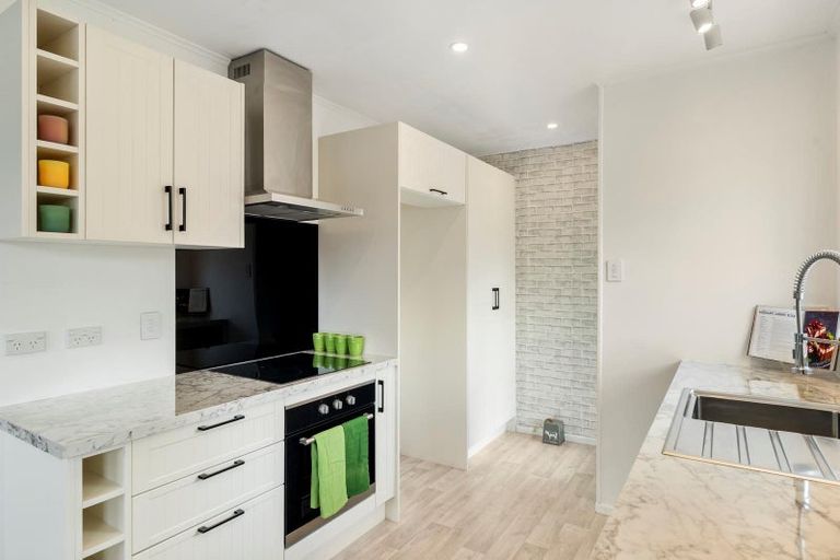 Photo of property in 37 Martin Street, Utuhina, Rotorua, 3015