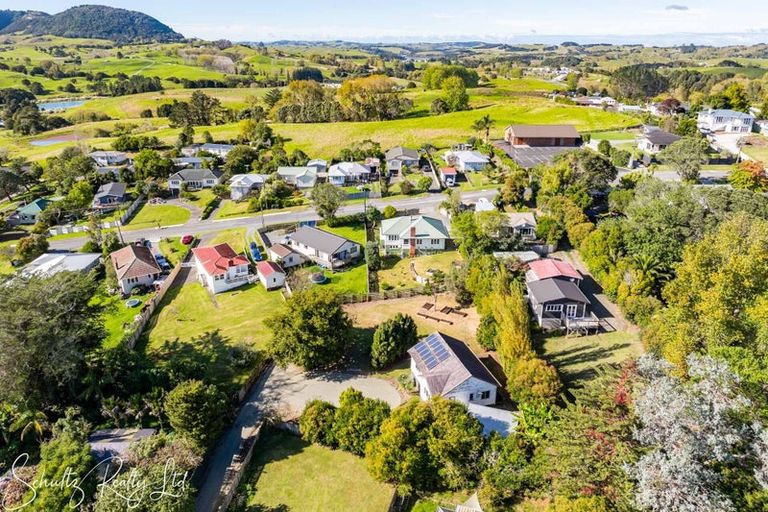Photo of property in 52 Hurndall Street East, Maungaturoto, 0520