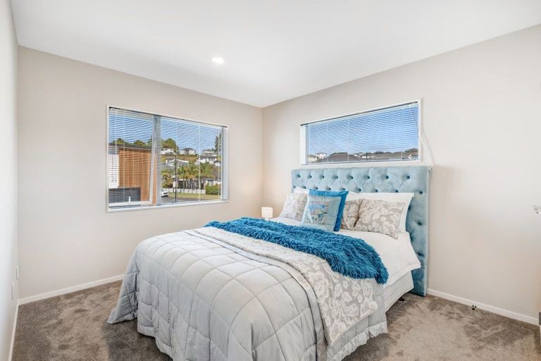 Photo of property in 68 Colonial Drive, Silverdale, 0932