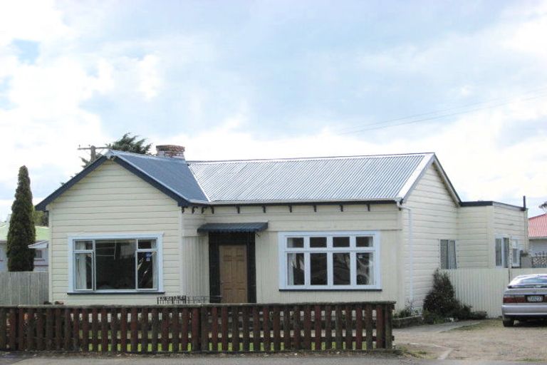 Photo of property in 56 Alma Road, Gonville, Whanganui, 4501