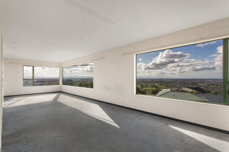 Photo of property in 111 Ravensdale Rise, Westmorland, Christchurch, 8025