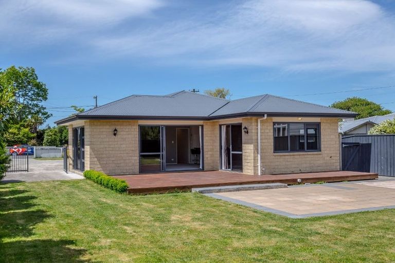 Photo of property in 12 Taylor Street, Carterton, 5713