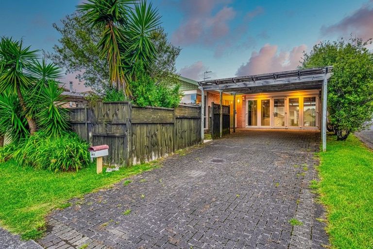 Photo of property in 2/116 Meadowland Drive, Somerville, Auckland, 2014
