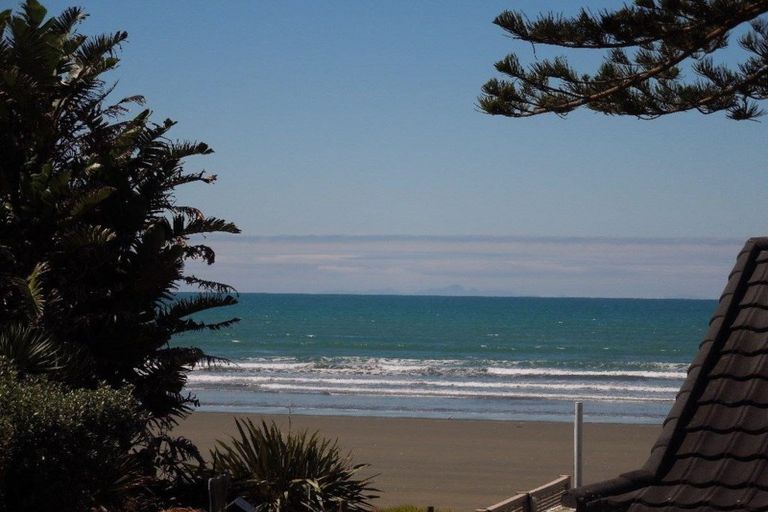 Photo of property in 11 Noel Avenue, Orewa, 0931