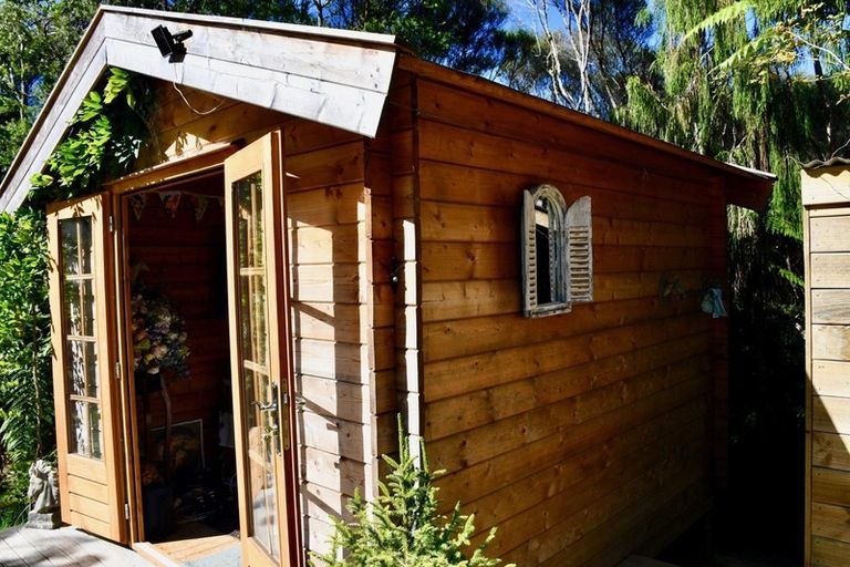 Photo of property in 4 Sunset Heights Road, Karamea, 7893