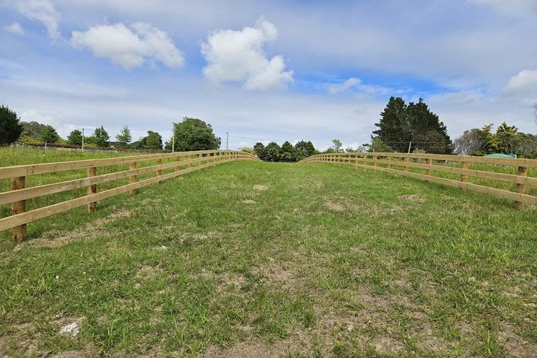 Photo of property in 679 Ridge Road, Riverhead, 0793