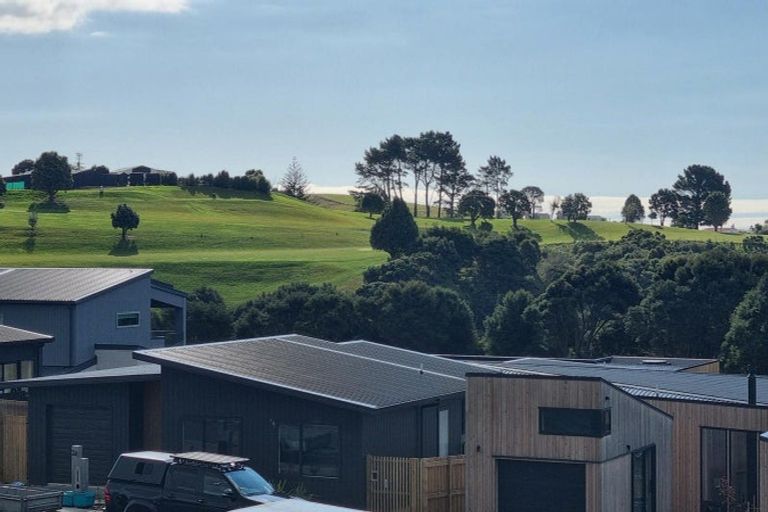 Photo of property in 29 Omahina Street, Raglan, 3225