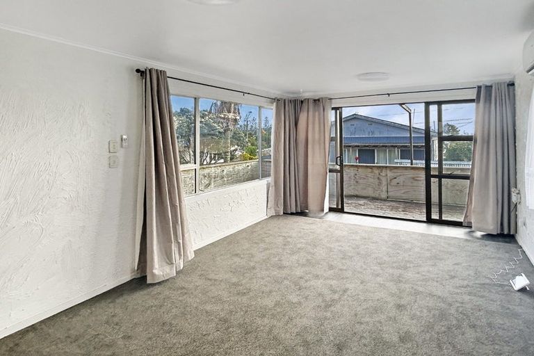 Photo of property in 7a Clayburn Road, Glen Eden, Auckland, 0602